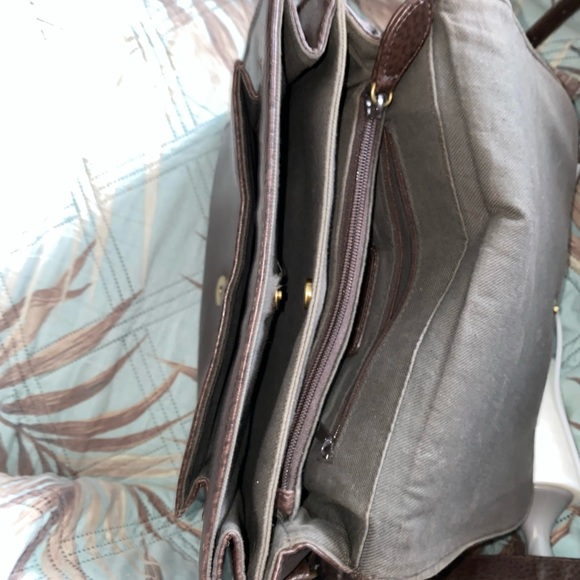 Relic Brown pebble Leather Crossbody Bag - Picture 4 of 6